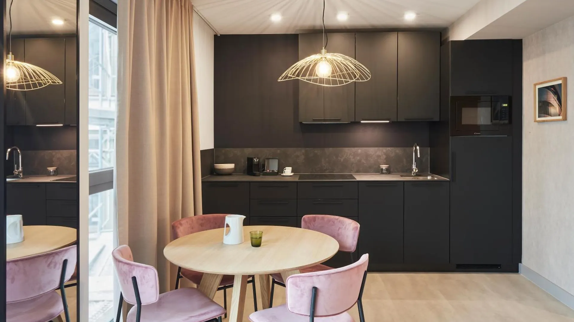 Отель Aparthotel Adagio Stuttgart Neckarpark Германия