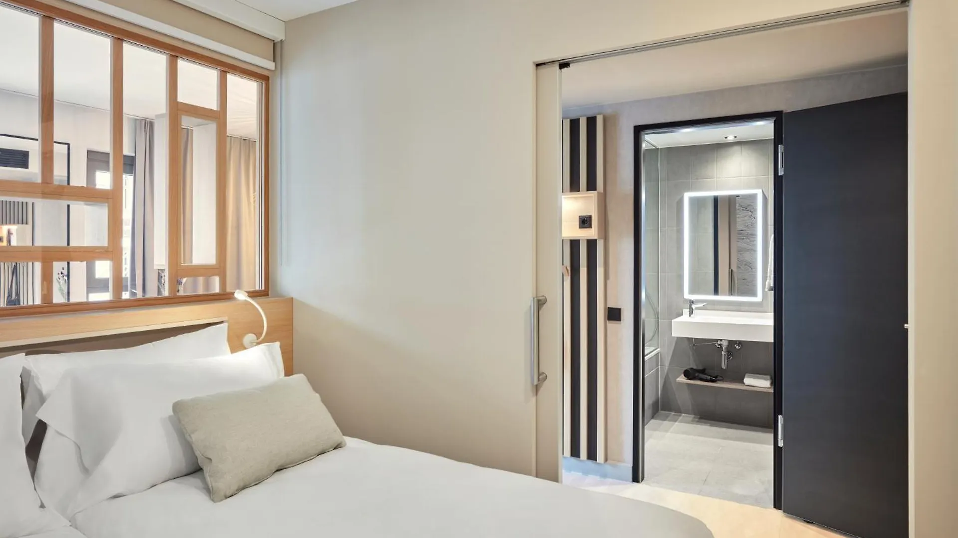 Aparthotel Adagio Stuttgart Neckarpark 0*,  Alemania